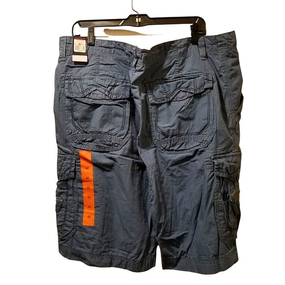 Unionbay Steel Blue Cotton Bermuda Cargo Shorts Size 42 - Picture 2 of 3